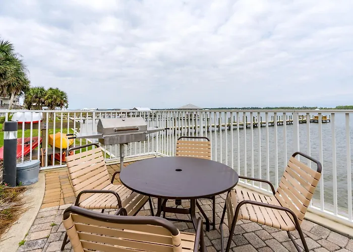 Apartment Lagoon Tower 902 By Youngs Suncoast *